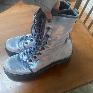 PRICE DROP ⬇️Stuart Weitzman “Metermaid” velvet chunky combat boots